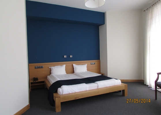 HOTEL UNIVERSAL, DUPNITSA - image