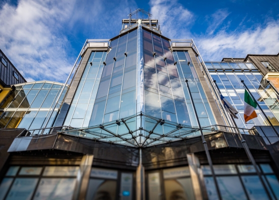 Platinum Business Centre - image
